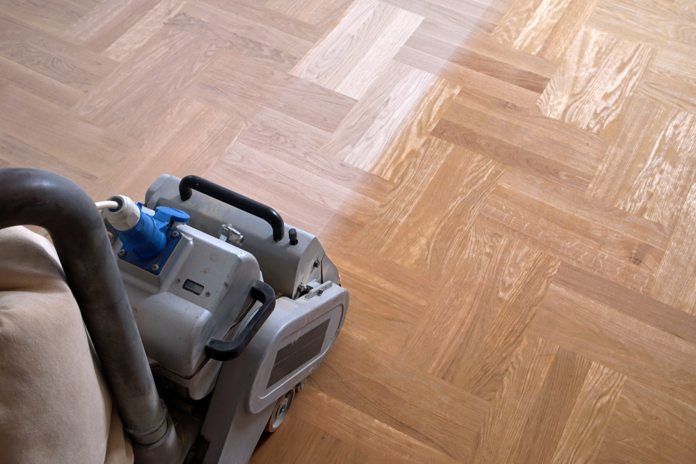 Slipa golvet: Så blir ditt golv som nytt igen - Servicefinder – Blogg
